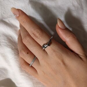 Adjustable size sterling silver knot ring